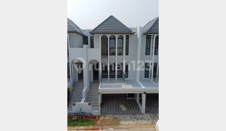 Rumah Cantik 3 Lantai di Greenwich Park, Cluster Aether BSD City