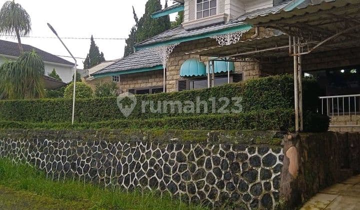 Dijual Villa Green Apple Puncak Cipanas