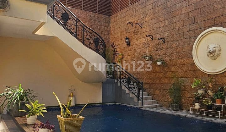 Dijual Luxury House Full Furnished Siap Huni di Gading Serpong