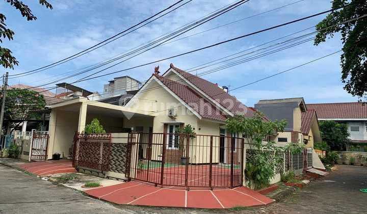 Rumah Cantik Hook, Siap Huni Di Jatibening Estate