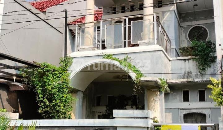 Grand Galaxy City 2-Story House, Strategic Location on The Boulevard