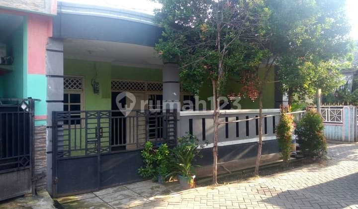 Rumah Jl.Jayanegara Raya (LT/LB 105/108 m) - Hoek