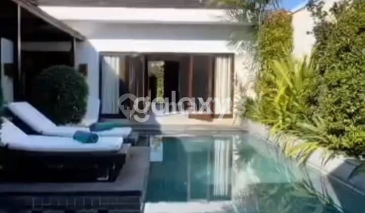 Villa Spacious Cozy di Batu Belig Kerobokan Badung, Bali