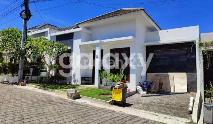 Rumah Semi Villa One Gate System di Goa Gong Jimbaran Badung, Bali