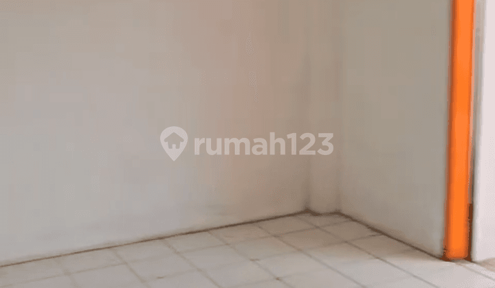 Disewakan Rumah Duta Mas Murah Posisi Strategis Jualan