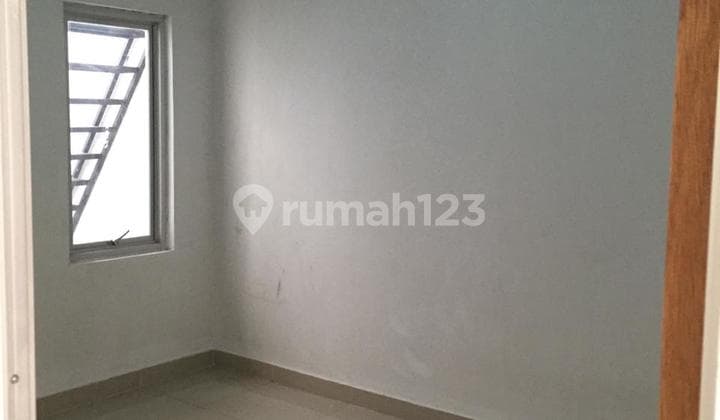 Disewakan Rumah Tanjung Duren Jalan Raya Siap Huni