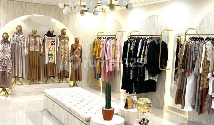 Dijual Rumah Cantik untuk Usaha di Mainroad Regol Bandung