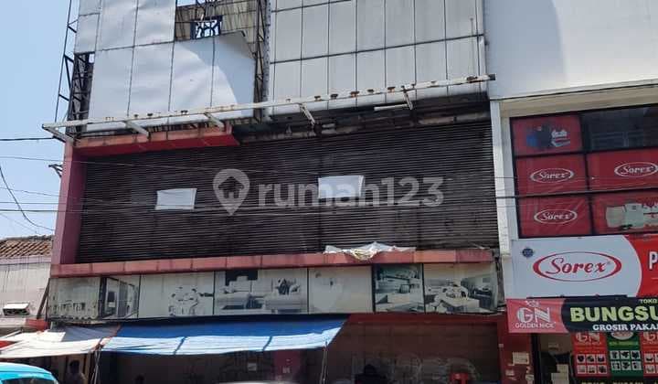 Ruko 2 Lantai + Rumah + Gudang Strategis di Jln Pungkur Bandung
