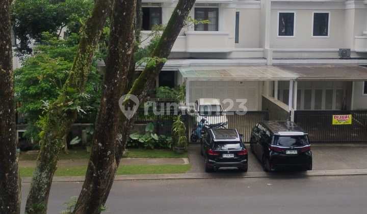 Disewakan Rumah 2 Lantai Terawat di Kota Baru Parahyangan