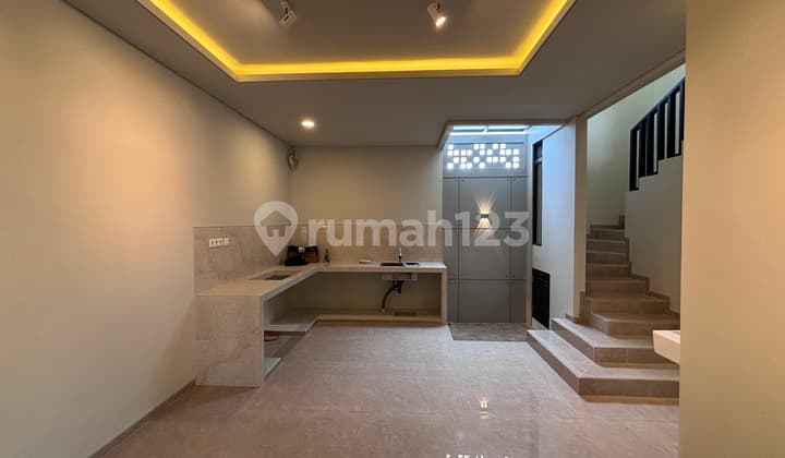 Rumah Baru Modern 2 Lantai di Komplek Kembar Sayap Regol