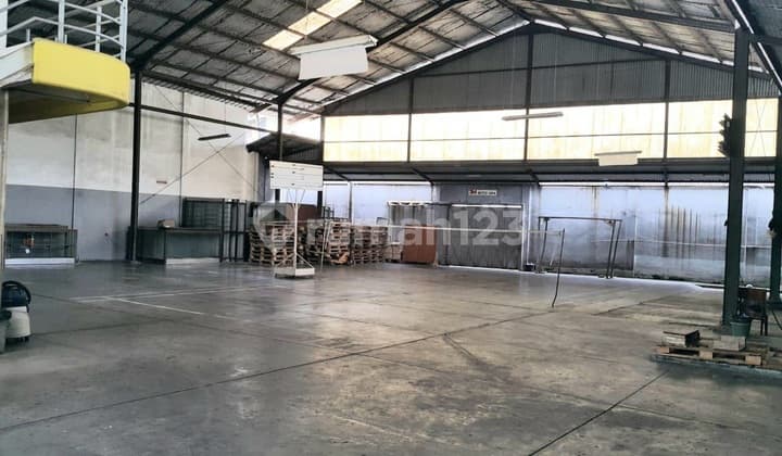 Jual Ruko.mainroad Kopo.dgn.gudang Besar