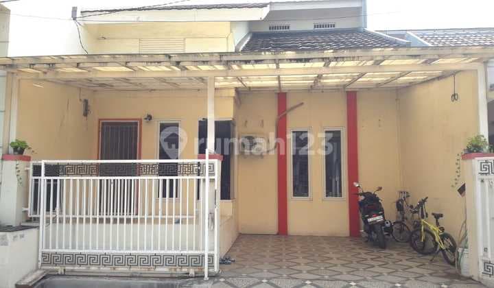 Rumah Strategis Di Bulevard Hijau Harapan Indah Bekasi