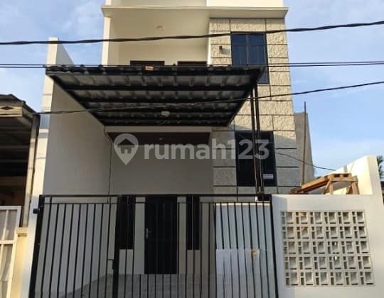 Rumah Baru Strategis Siap Huni Minimalis di Harapan Indah Bekasi