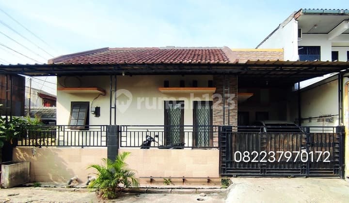 Rumah di Taman Harapan Baru Pejuang Medan Satria Bekasi