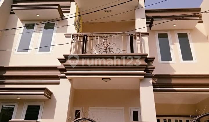 Rumah Bagus Lingkungan Komplek Abadi Duren Sawit