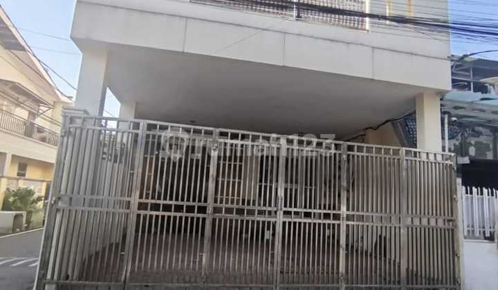 Disewakan Rumah 2 Lantai Minimalis di Cideng, Jakarta Pusat