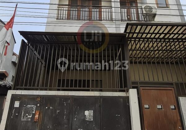 Sewa Ruko Strategis Cocok Utk Gudang, Usaha Online Dibiak, Roxy Jakarta Barat