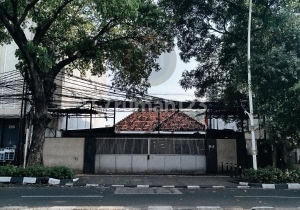 Jual Rumah Tua, Hitung Tanah Lokasi Komersil 200Meter ke Mall Sarinah
