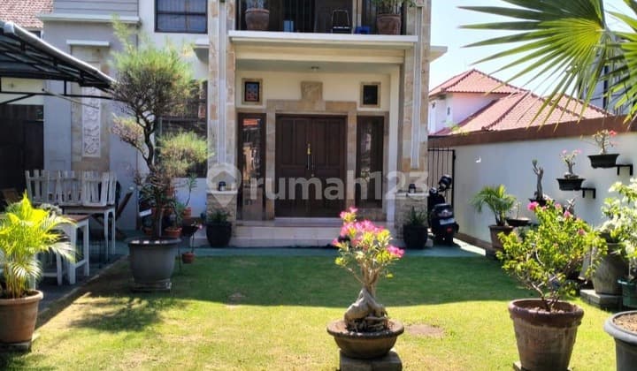 Dijual Rumah Tinggal 2 Lantai, Semi Furnished at Renon - Denpasar Bali