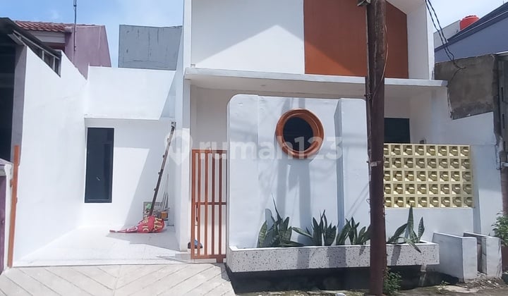 Dijual Rumah Baru Tema Scandinavia - Bekasi Kota