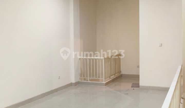 Disewa Ruko Greenlake City Boulevard Siap Huni