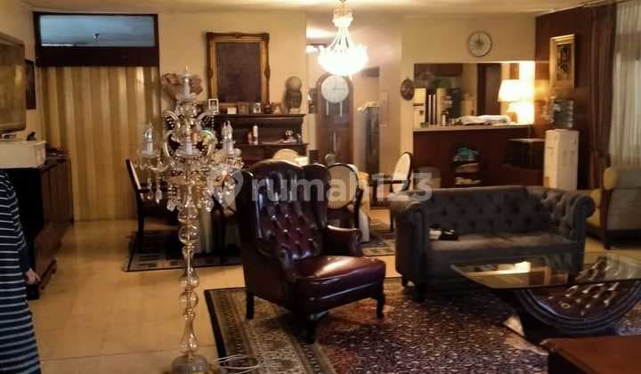 Rumah Kemang Siap Huni,Rapih,Posisi Strategis Pinggir Jalan