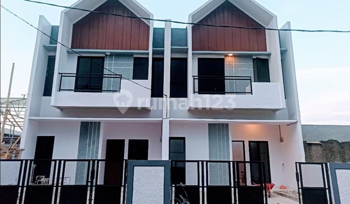 Rumah Premium Siap Huni , SHM Tanah Luas & Strategis Dekat Toll