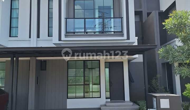 Rumah Disewakan Cluster Welton Hiera BSD Depan Taman Strategis
