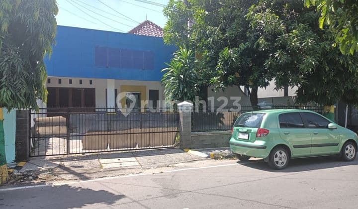 Rumah di Tengah Kota Madiun SHM Bagus