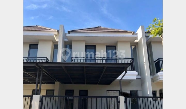 2-Storey Ready-to-Occupy House Near Toll Road, For Sale in Pondok Candra