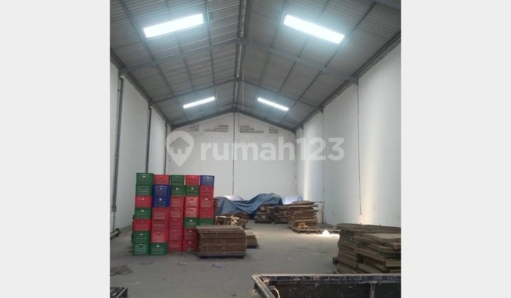 Tambak Sawah, Sidoarjo - Warehouse ready for occupancy, suitable for industry with container access.