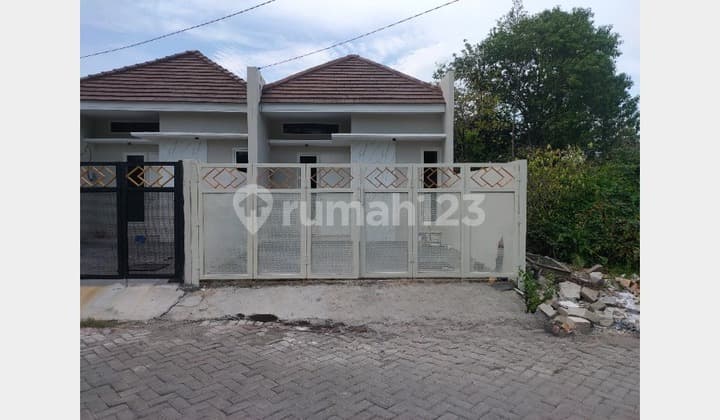 Rumah Baru Modern Minimalis Gunung Anyar Surabaya - bisa Usaha/Kantor, SHM, Dekat Oerr