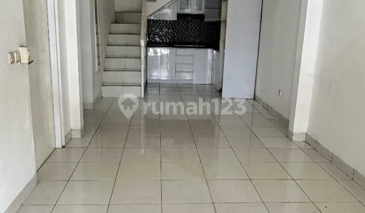 Dijual Rumah 1.5 Lantai. Area Legenda Wisata