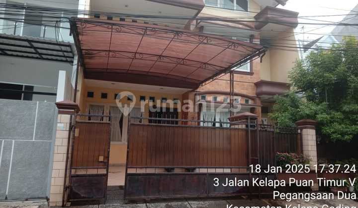 Rumah Bagus Full Furnished Dekat Mall Kelapa Gading
