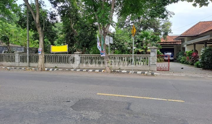 Rumah Lokasi Strategis