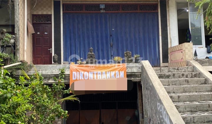 Ruko 3 Lantai Disewakan - Lokasi Strategis Hadap Utara