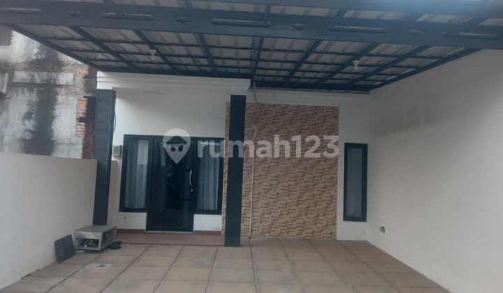 House For Rent In Serpong Paradise