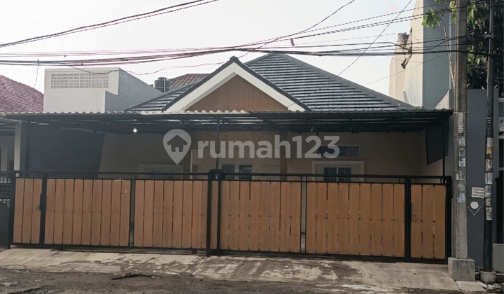 Jual Murah Rumah Hadap Jalan bisa untuk Bisnis
