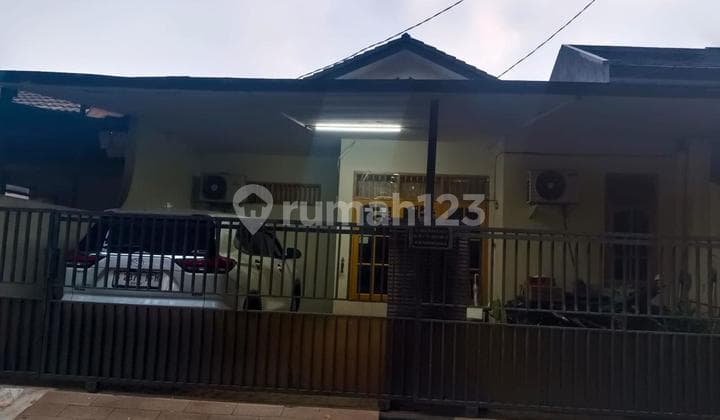 Dijual Rumah Giya Loka Sektor 1.6 Semi Furnish