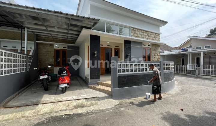 Rumah Siap Huni Dekat Pasar Sleman