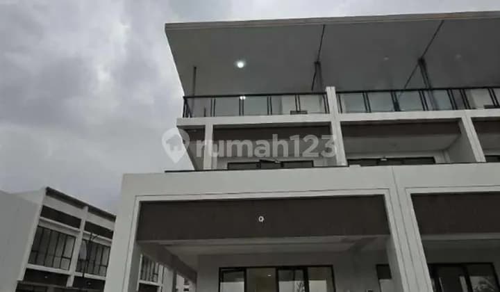 Disewakan Ruko Sorento, Gading Serpong Uk 4,5x18