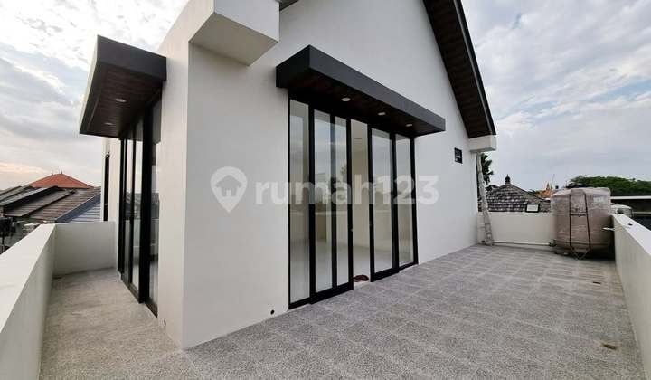 Dijual Rumah 3 Lantai - Bangunan Baru- Dalung, Kuta Utara