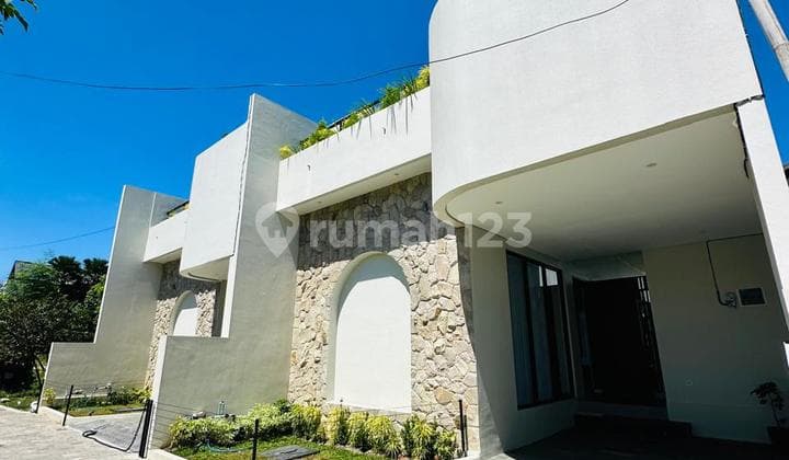Sold Brand New Santorini Style Villa - Goa Gong, GWK View, Freehold