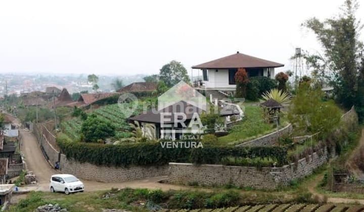 For Sale Fully Furnished Villa in Bumiaji Batu, Mountain View