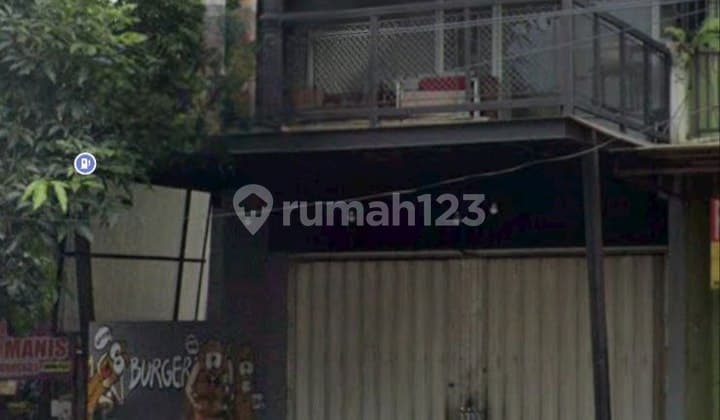 Shop House on Main Road in Batu, Near Jatimpark and Sangkot Museum.