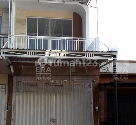 Disewakan Ruko Lokasi Strategis Dekat Jalan Kawi, Area Kuliner