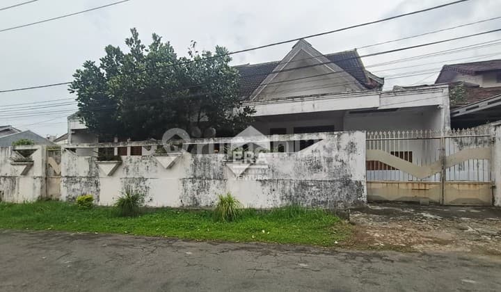 Dijual Rumah di Bukit Dieng. Lokasi Strategis Dekat Elpico Mall
