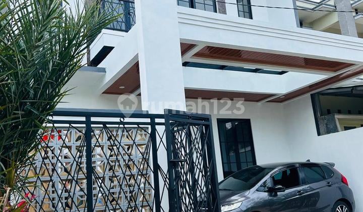 Rumah Cantik Full-Furnished Ciangsana Belakang Kota Wisata - SHM