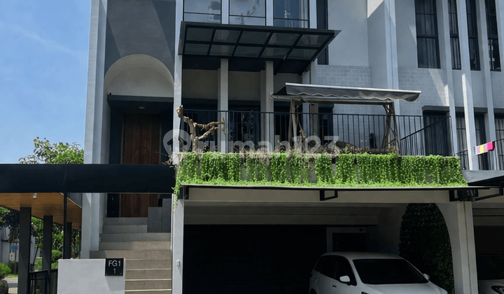 Greenwich 3 Lantai Full Furnished