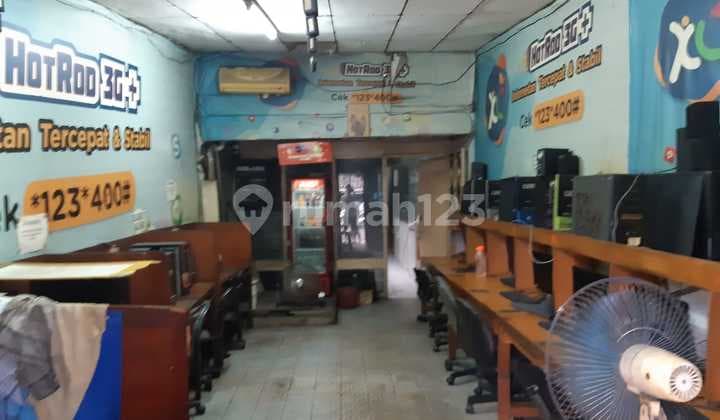 Spacious 284M² House, 4 BR, SHM in Tambora